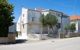 Pepi Apartments 3
